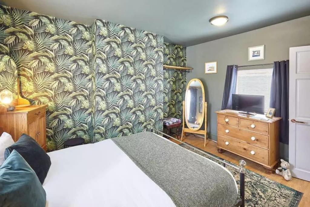 May House 3 Bedroomed House Whitby Eksteriør bilde